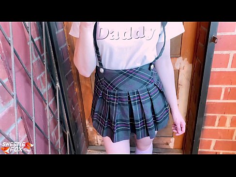 ❤️ L'escola es xucla la polla profundament i la folla en lloc de les classes. ❤ Porno vk al ca.ttsex.ru ﹏