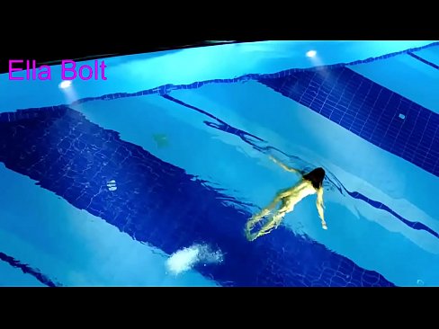 ❤️ No puc parar de mirar-la, jove rossa presa nedant nua a la piscina del complex ELLA BOLT ❤ Porno vk al ca.ttsex.ru ﹏